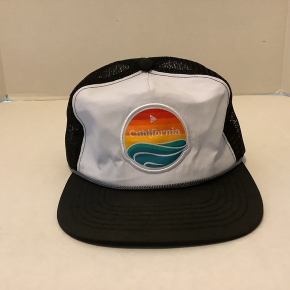 Cribs Men’s Mesh SnapBack Truckers Hat Logo Criblfornia Patch Black/White - Picture 16 of 16